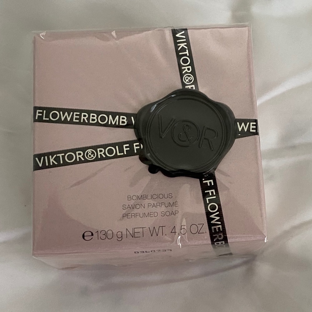 Flowerbomb bar soap